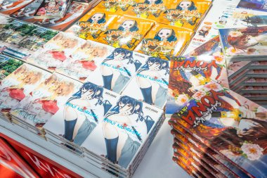 28 Ekim 2022: Antalya, Türkiye: Japon manga kitabı Akito Aihara 'nın Yeni Normal kitabı Türk fuarı fuarında satışa sunuldu