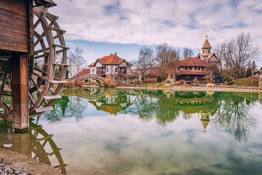 18 Ocak 2024, Stanisici, Bosna-Hersek: kırsal güzelliğin kültür mirasıyla buluştuğu etnik köy Stanisici 'nin gerçek cazibesi.