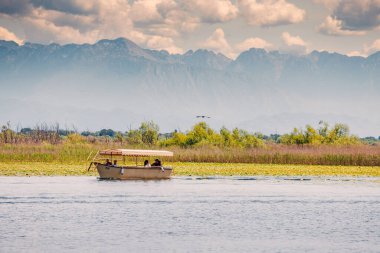 08 Mayıs 2024, Virpazar, Karadağ: Skadar Gölü 'nün el değmemiş sularını ve doğasını araştıran yaz gezisi.
