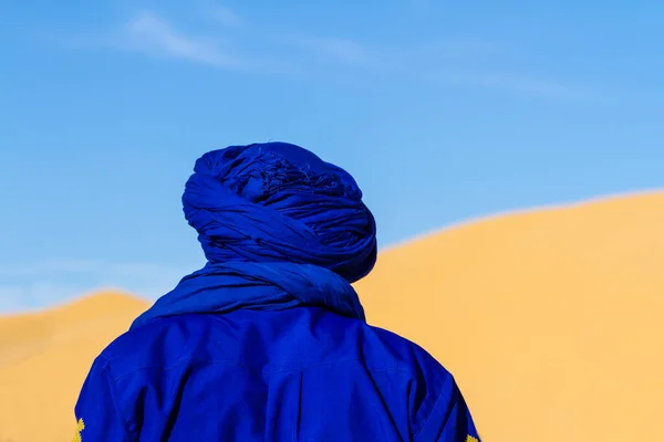 Primo Piano Contesto Berbero Abiti Tradizionali Blu Sullo Sfondo Una — Foto Stock