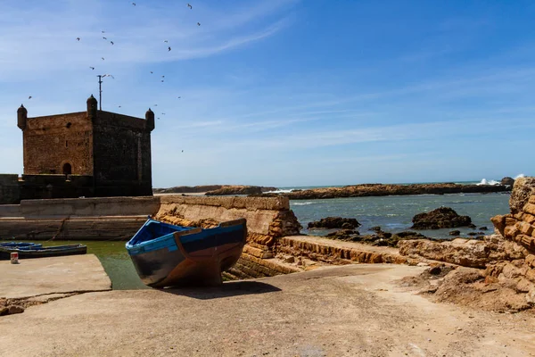 Dřevěná Rybářská Loď Nábřeží Starého Přístavu Fort Essaouira Maroko Afrika — Stock fotografie