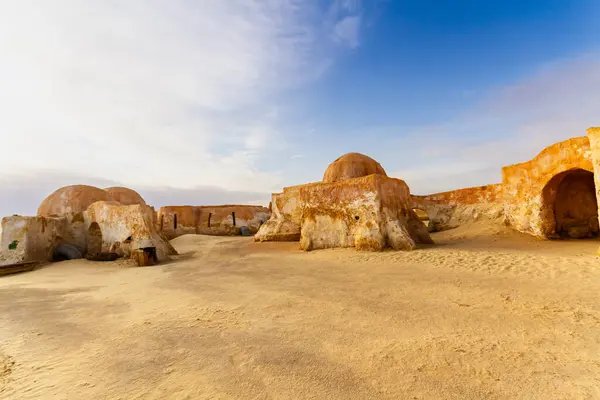 Film setinin kalıntıları, 1977 Star Wars. Yıldız Savaşları, Tozeur, Sahara, Tunus, Afrika 'dan Tatooine gezegeninin manzarası 
