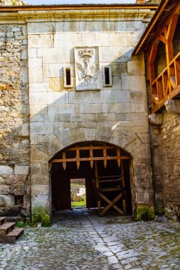 18. yüzyılın Aşağı Polonya Kapısı. Eski Şehir 'in girişleri. Kamianets-Podilskyi, Ukrayna.