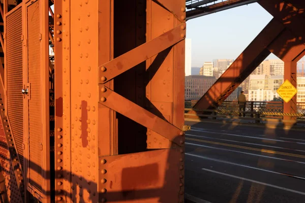 Czerwony Most Portland Gospodarstwa Metalowe Pojazdu Pieszych Mostu Malowane Czerwono — Zdjęcie stockowe