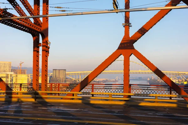 Puente Rojo Portland Granjas Metal Vehicular Puente Peatonal Pintado Rojo —  Fotos de Stock