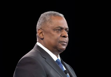 Halifax, Kanada - 19 Kasım 2022: Savunma Bakanı Lloyd J. Austin III Nova Scotia 'daki Halifax Uluslararası Güvenlik Forumunda konuşma yaptı.