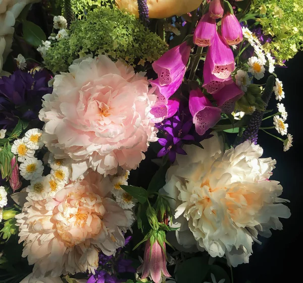 Romantická Kytice Květin Domácí Dekorace Aranžování Květin — Stock fotografie