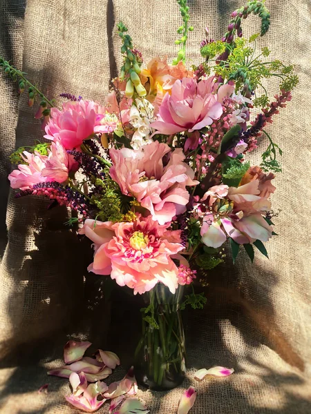 Romantyczne Bukiety Kwiatów Wystrój Wnętrz Aranżacji Kwiatów — Zdjęcie stockowe