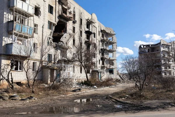 Zničené Město Izyum Oblast Charkov Ukrajině Zničené Domy Důsledku Střelby — Stock fotografie