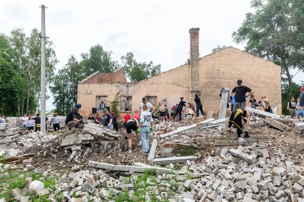 stock image YAHIDNE, UKRAINE - JULY 8: Volunteers from the organization 