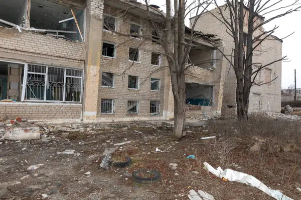 Siversk Donetsk Reg Ukraine Mars 2024 Hôpital Détruit Est Siversk Images De Stock Libres De Droits