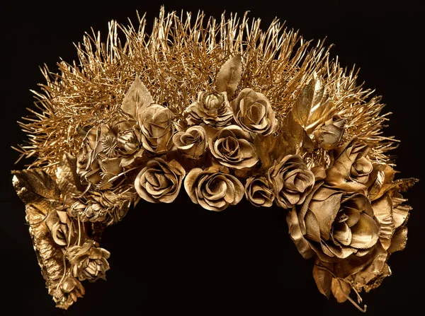 Golden Rose Flower Crown Black Background Creative Floral Gold Wreath Obrazy Stockowe bez tantiem