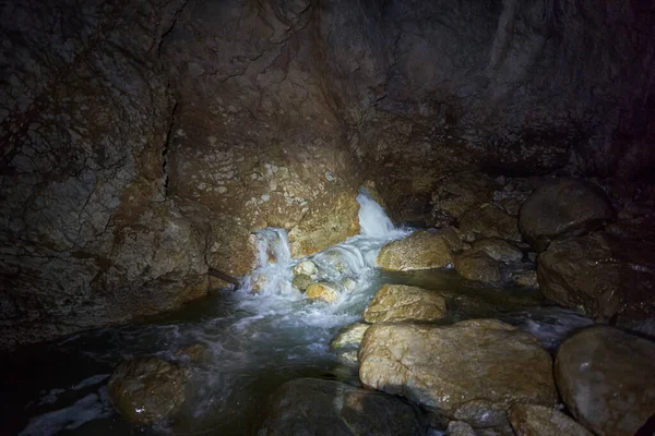 Dentro Cueva Cetatile Ponorului Profundamente Dentro Del Sistema Kárstico Con —  Fotos de Stock