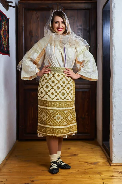 Young Romanian Woman Traditional Bride Popular Costume Vintage Home — Stock Photo, Image