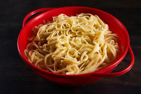 Boiled Noodles Colander Wooden Board — Stockfoto