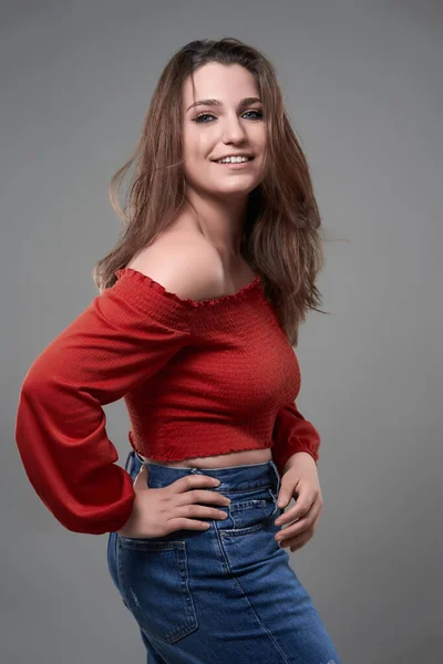 Studio Portrait Confident Size Young Woman Gray Background — Stock Photo, Image