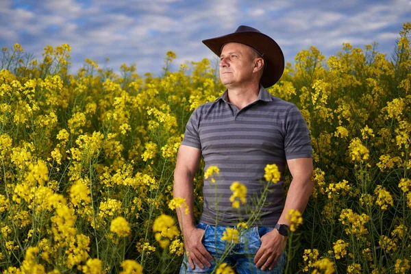 Portrait Farmer His Canola Plantation Field — Stock Photo, Image