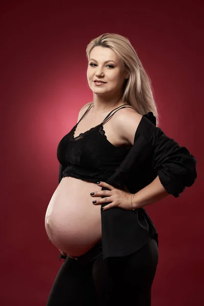 Beautiful Pregnant Young Blonde Woman Black Lingerie Red Background — Stock Photo, Image