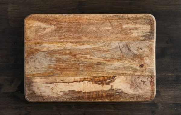 Rustykalna Teksturowana Deska Rąbania Drewna Mango Przestrzenią Kopiowania Tekstu Płaskie — Zdjęcie stockowe