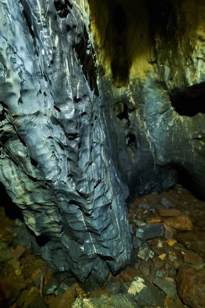 Mörk Grotta Bildas Miljoner Kalkstensbergen — Stockfoto