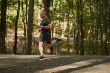 Sabahları atletizm parkının gündüz görüşü 