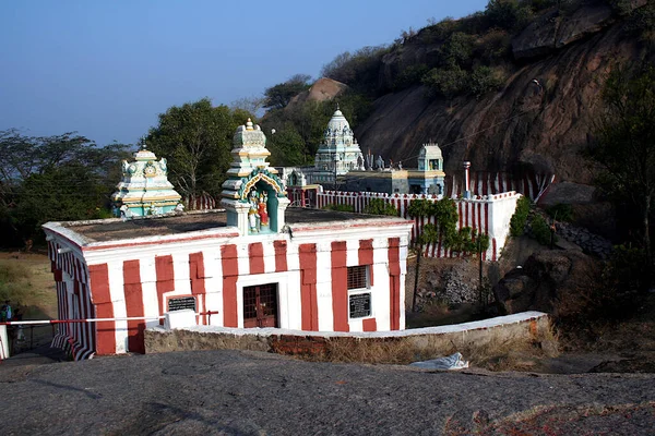 View Two Temples Ramagiri Ramanagar Mysuru District Karnataka India Asia — Stock Photo, Image