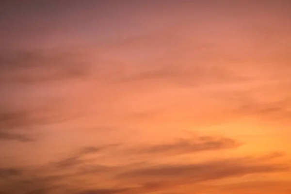 Bunten Sonnenuntergang Wolken Über Dem Himmel Hintergrund Der Natur Bewölkt — Stockfoto