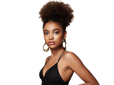 Afro saçlı Afrikalı Amerikalı bir kızın güzel portresi.