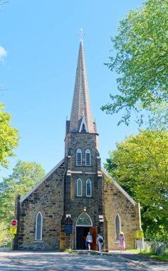 SYDNEY, CANADA - 23 Eylül 2033: Cape Breton Adası önemli bir turizm sektörüne ev sahipliği yapmaktadır, Sydney birincil hak sahipleri ve büyük yolcu gemisi limanı.