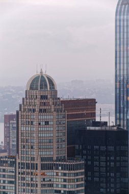 NEW YORK CITY - 11 Eylül 2022: New York, Amerika Birleşik Devletleri 'nin en kalabalık şehridir ve şehre yılda 60 milyondan fazla ziyaretçi gelir.