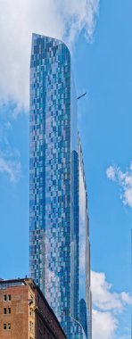 NEW YORK CITY - 11 Eylül 2022: New York, Amerika Birleşik Devletleri 'nin en kalabalık şehridir ve şehre yılda 60 milyondan fazla ziyaretçi gelir.