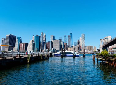 NEW YORK CITY - 11 Eylül 2022: New York, Amerika Birleşik Devletleri 'nin en kalabalık şehridir ve şehre yılda 60 milyondan fazla ziyaretçi gelir.