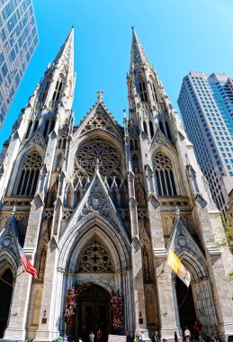 NEW YORK CITY - 11 Eylül 2022: New York, Amerika Birleşik Devletleri 'nin en kalabalık şehridir ve şehre yılda 60 milyondan fazla ziyaretçi gelir.
