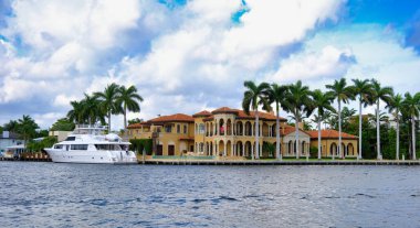 FORT LAUDERDALE, FLORIDA - December 14, 2022: Dade-Broward County is the cultural and economic center of South Florida and is a major leader in boating, tourism, the arts, and the cruising industry.