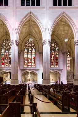 NEW YORK CITY - 11 Eylül 2022: New York, Amerika Birleşik Devletleri 'nin en kalabalık şehridir ve şehre yılda 60 milyondan fazla ziyaretçi gelir.