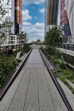 NEW YORK CITY - 11 Eylül 2022: New York, Amerika Birleşik Devletleri 'nin en kalabalık şehridir ve şehre yılda 60 milyondan fazla ziyaretçi gelir.