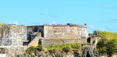 SAN JUAN, PUERTO RICO - 1 Şubat 2023: San Juan Karayipler için önemli bir turizm merkezi olarak hizmet vermektedir. Sadece Luis Munoz Marin Uluslararası Havalimanı 'ndan değil, daha küçük olan Grande Adası' ndan da.