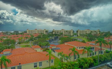 Cape Canaveral, Florida - 29 Ocak 2023: Cape Canaveral, dünyanın en işlek gemi limanlarından biri olan Canaveral Limanı 'na ev sahipliği yapmaktadır..