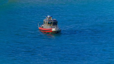 NASSAU, BAHAMAS - 9 Şubat 2023: Bahamalar Kategori 5 Dorian 'dan saatte 185 mil hızla esen rüzgarlarla sarsıldı, adalar üzerinde günlerce hareketsiz kaldı, fakat turizm endüstrisi güçlü bir şekilde geri geldi..