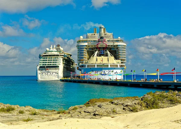 2023年2月10日 可可礁 Cococay 是巴哈马群岛的一个集合体 由皇家加勒比集团 Royal Caribbean Group 专门用于旅游 — 图库照片