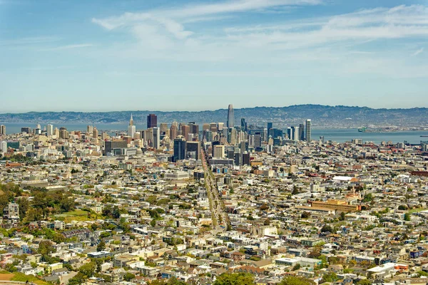 サンフランシスコ カリフォルニア州 2023年4月25日 サンフランシスコは米国で13番目に人口の多い都市であり 涼しい夏 建築とランドマークの折衷的な組み合わせで知られています — ストック写真