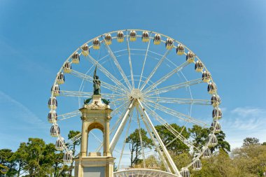 SAN FRANCISCO, CALIFORNIA - 25 Nisan 2023: Golden Gate Park Central Park 'tan daha büyük ve Central Park ve Lincoln Anıtı' ndan sonra ABD 'de en çok ziyaret edilen üçüncü şehir parkı..