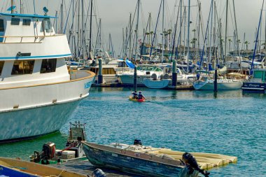 Santa Barbara, Kaliforniya 'nın Kaliforniya eyaletinde yer alan bir sahil kentidir. Popüler bir turist ve tatil beldesinin yanı sıra, şehir ekonomisi büyük bir hizmet sektörünü de içeriyor,