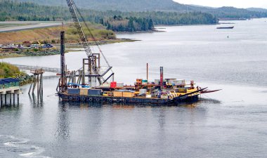 KETCHIKAN, ALASKA - 5 Mayıs 2023: Ketchikan Alaska 'nın en güneydoğu kentidir ve nüfusu 8000' dir. Gezici gemiler Ketchikan 'a bir milyondan fazla ziyaretçi getirmek için 500' den fazla durakta durdular..