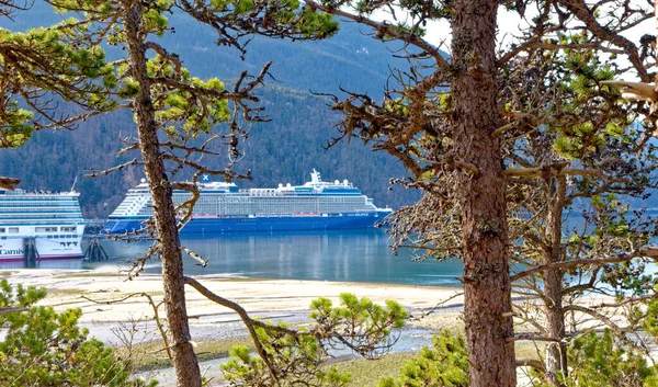 スカグウェイ アラスカ 2023年5月7日 スカグウェイはアラスカ州にあり フルタイムの人口は約1 000人です 夏の間に クルーズ船は90万人以上の訪問者をもたらします — ストック写真