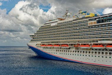 COZUMEL, MEXICO - 25 Ocak 2024: Cozumel, Meksika Yarımadası 'nın doğu kıyısında, Playa del Carmen' in karşısında ve Yucat Kanalı 'na yakın bir ada..