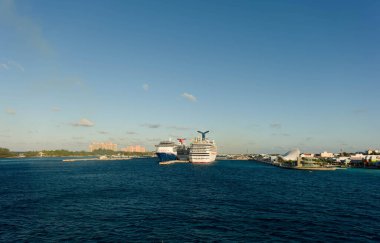 NASSAU, BAHAMAS - 31 Ocak 2024: 260.000 kişilik nüfusuyla Nassau, Bahamalar 'ın 80 nüfusuna sahiptir..