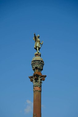 BARCELONA, İspanya - 3 Ekim 2024 Barcelona İspanya 'nın Katalonya eyaletinin başkentidir. Barcelona, eşsiz mimarisi, kiliseleri ve parklarıyla önemli bir turizm beldesi ve 1992 Olimpiyatları 'na ev sahipliği yaptı.