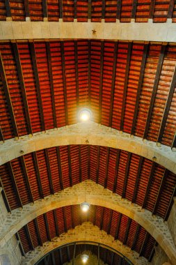 BARCELONA, İspanya - 3 Ekim 2024 Barcelona İspanya 'nın Katalonya eyaletinin başkentidir. Barcelona, eşsiz mimarisi, kiliseleri ve parklarıyla önemli bir turizm beldesi ve 1992 Olimpiyatları 'na ev sahipliği yaptı.