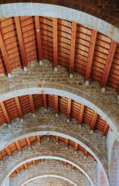 BARCELONA, İspanya - 3 Ekim 2024 Barcelona İspanya 'nın Katalonya eyaletinin başkentidir. Barcelona, eşsiz mimarisi, kiliseleri ve parklarıyla önemli bir turizm beldesi ve 1992 Olimpiyatları 'na ev sahipliği yaptı.